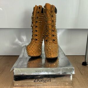 ZIGIgirl platform boots ” construction style boots with heels”